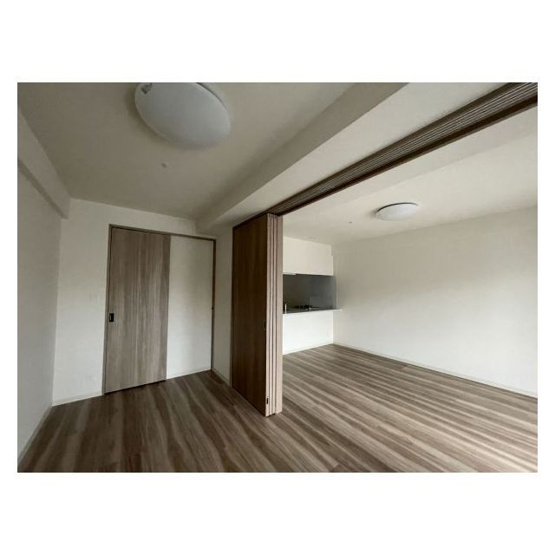 【寝室】プレサンスブルーム浅草
