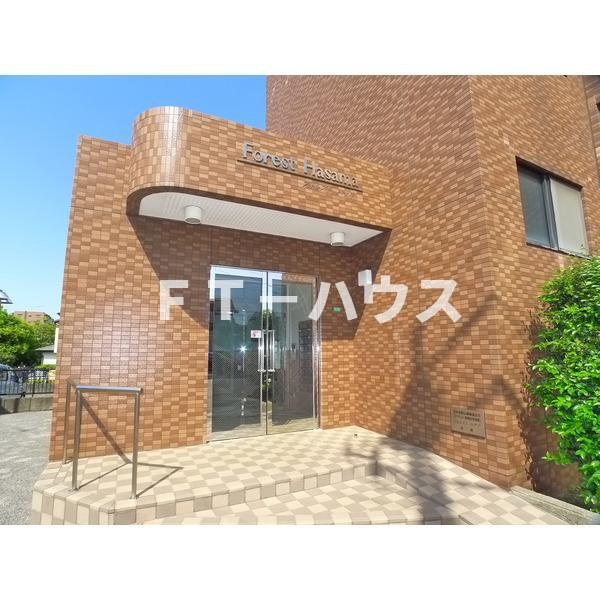フォレスト　ハサマのエントランス