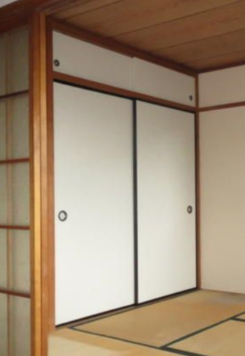 第８幸保マンションの収納