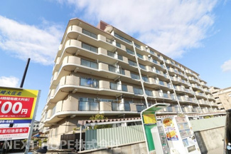 【外観】 | 武庫川東グランドハイツ | 【武庫川東グランドハイツ】地上７階　建総戸数199戸　ご紹介のお部屋は５階部分です♪令和８年３月室内リフォーム済み♪お待たせ無しで即ご入居していただけます！！すてきな室内をぜひ現地でご確認ください！