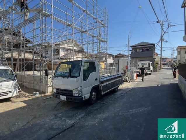 加古郡稲美町六分一　第9期　新築一戸建ての前面道路含む現地写真|周辺は落ち着いた街並みの住宅地！子育てがしやすい住環境です！まだ未完成ですが、現地でしかわからない事もございます。是非一度ご覧ください。