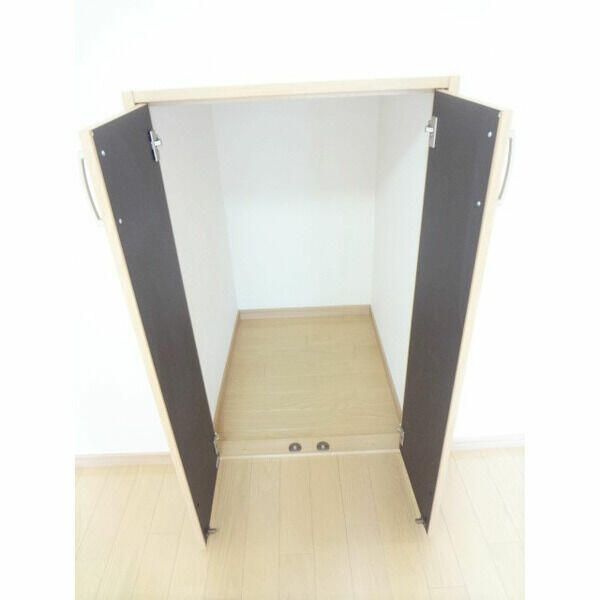 堀井様貸家の収納