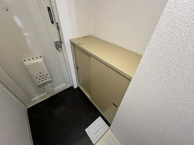狭山ハウス2号棟の玄関