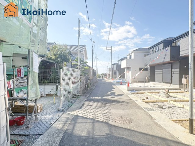 神戸市西区竜が岡1丁目　全8棟　5号棟　新築戸建の前面道路含む現地写真|●資料・カタログのご請求無料●スーパーやコンビニ、飲食店、病院など徒歩圏内の施設も多々あります。