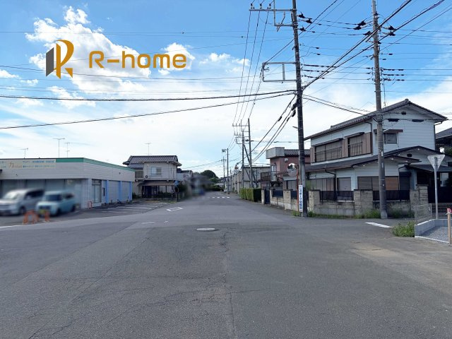 土浦市烏山7期　新築戸建て　1号棟の前面道路含む現地写真|堂々！建物完成♪実際のお部屋をご見学可能です♪
ご見学が一番の資料！お気軽にお問い合わせ下さい♪