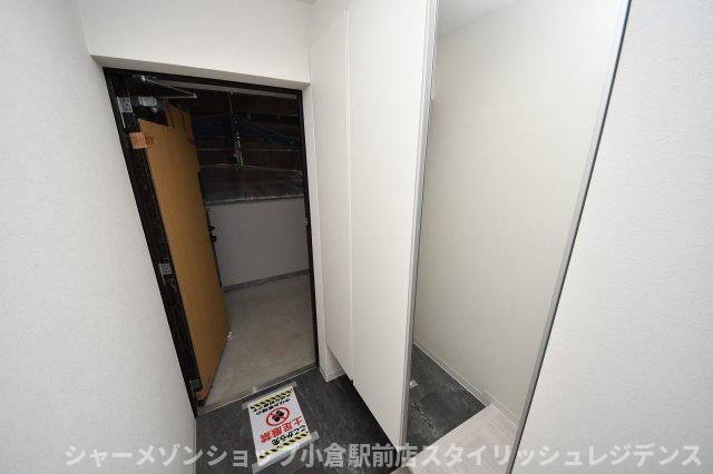 ヒルクレスト片野グランデⅠの玄関