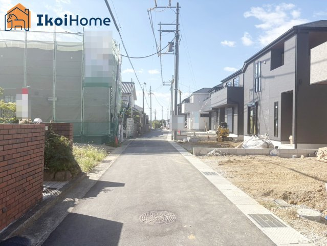 神戸市西区竜が岡1丁目　全8棟　7号棟　新築戸建の前面道路含む現地写真|【ホームページに現地動画掲載中】●年中無休：当日予約可●小・中学校徒歩15分圏内で通学に便利な立地！