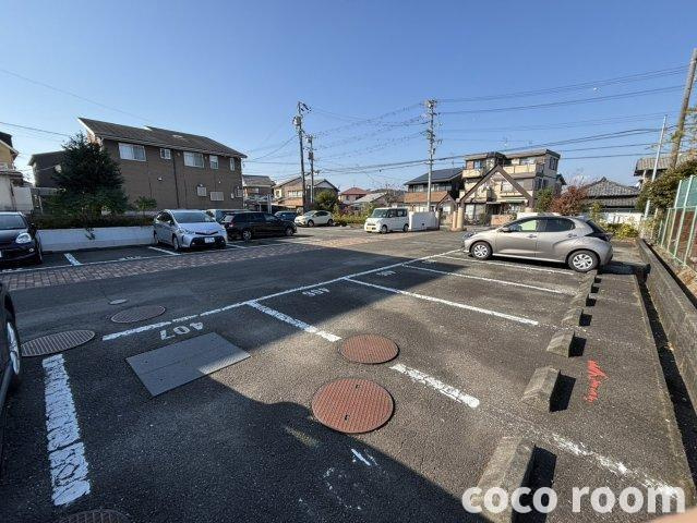 Villa Pine Plainの駐車場