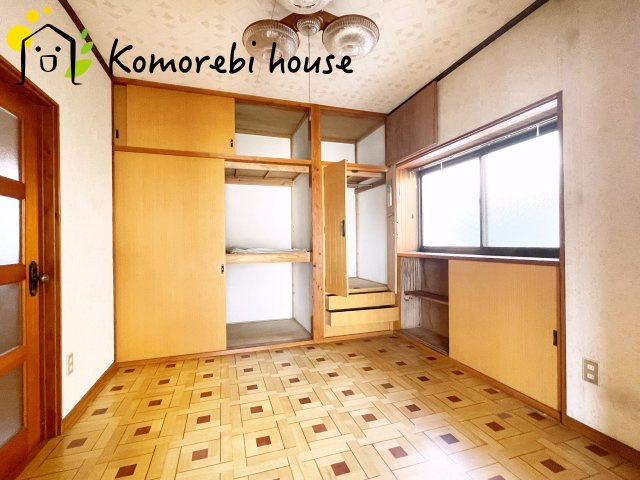 上尾市緑丘5丁目　中古戸建の玄関