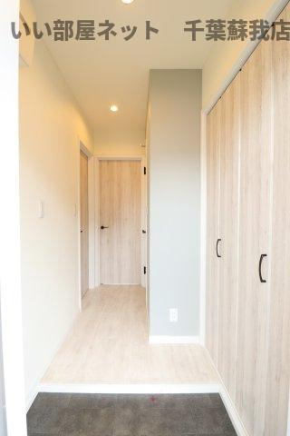 Casa Short Bangの玄関|収納もある玄関です