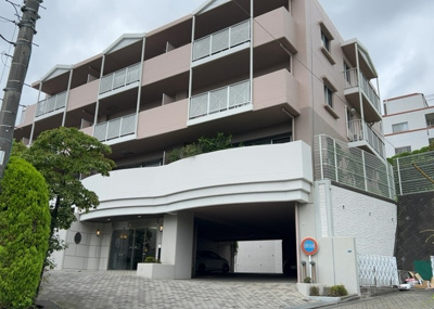 【外観】 | サンヴェール玉川学園 | マンションの外観は非常に重要なポイントです！外観の善し悪しは資産価値に大きな影響を与えます。外観のいいマンションを購入することで、高値で売却がしやすく、買い手が見つかりやすいというメリットがあります。