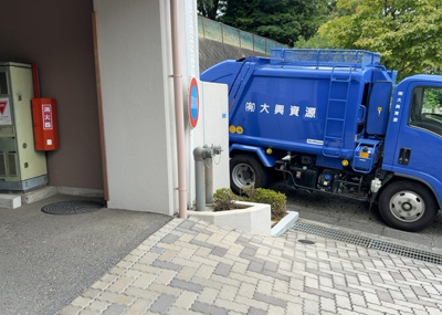 【構造・工法・仕様】 | サンヴェール玉川学園 | ＲＣ造、Reinforced Concreteは直訳すると補強されたコンクリートです。主に柱や梁・床・壁が鉄筋とコンクリートで構成おり、鉄筋を組んだ型枠にコンクリートを流し込んで固めたものを指します。