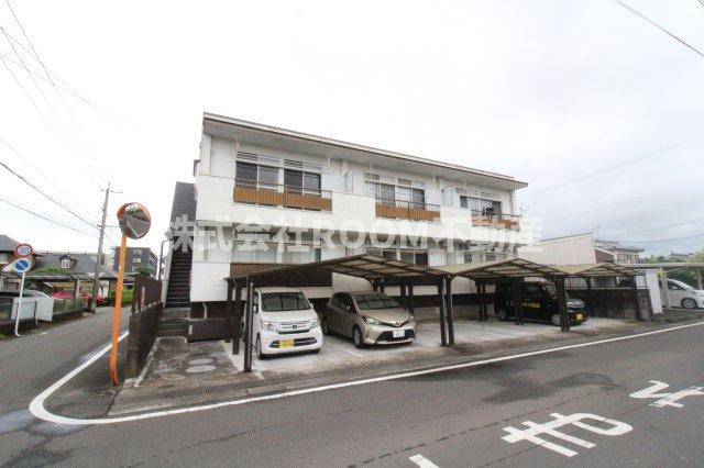 コーポカトレアの駐車場|駐車場完備です