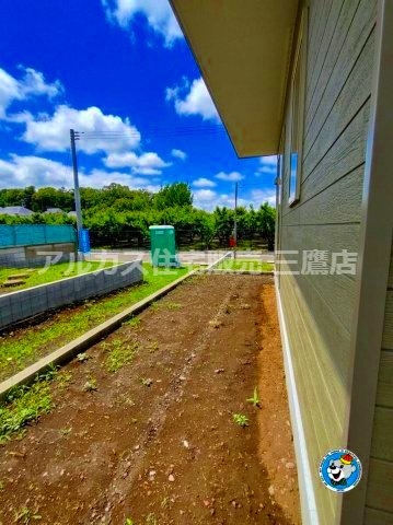 三鷹市北野3丁目 京王線 仙川駅 新築戸建の庭