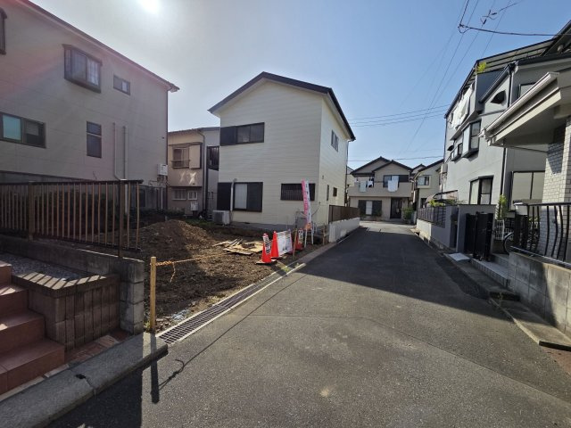蕨市錦町売地の前面道路含む現地写真