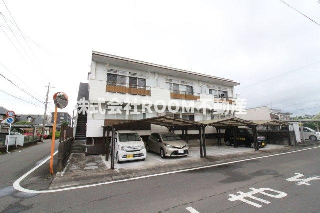 コーポカトレアの駐車場|駐車場完備です