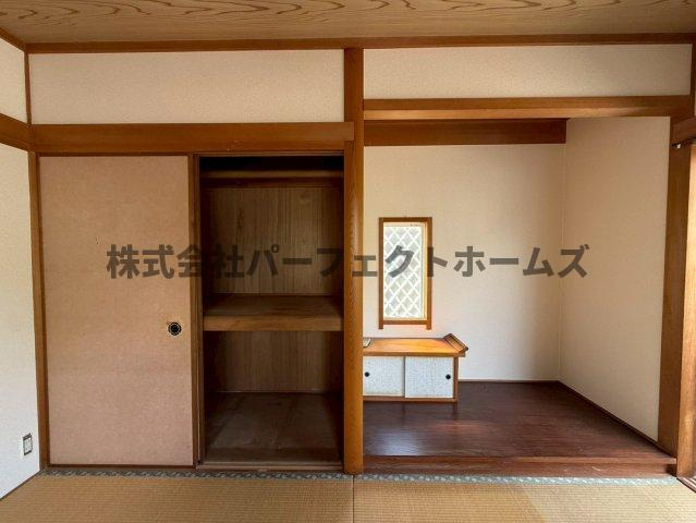 招提中町戸建　賃貸の収納|小物を収納するのに便利です