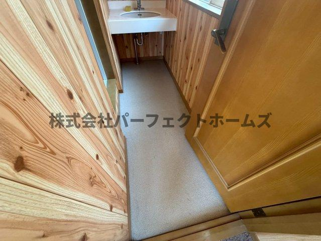 招提中町戸建　賃貸の洗面所|広い洗面スペース