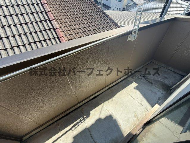 ルナコートのバルコニー|暖かな日差しのふりそそぐバルコニー