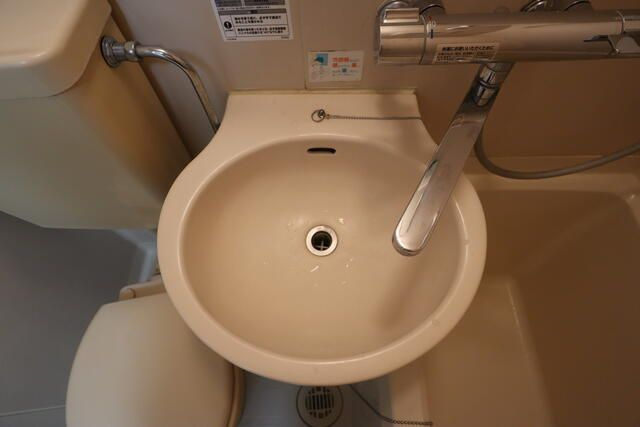 ＷＪ・Ｗ－１１ビルの洗面所