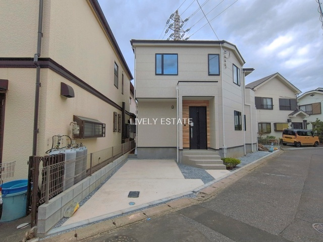 草加市新里町 新築分譲住宅の外観