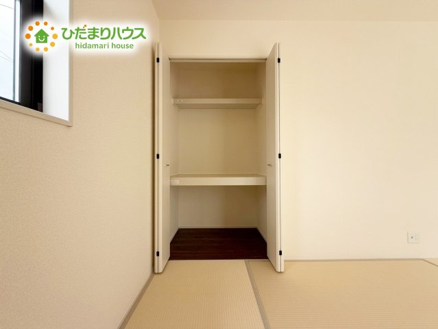 いわき市常磐下船尾１期　新築戸建　2号棟の収納|"和室にも大容量のクローゼット完備！
お布団やお子様のおもちゃなどがスッキリ収納できますね(^^♪"