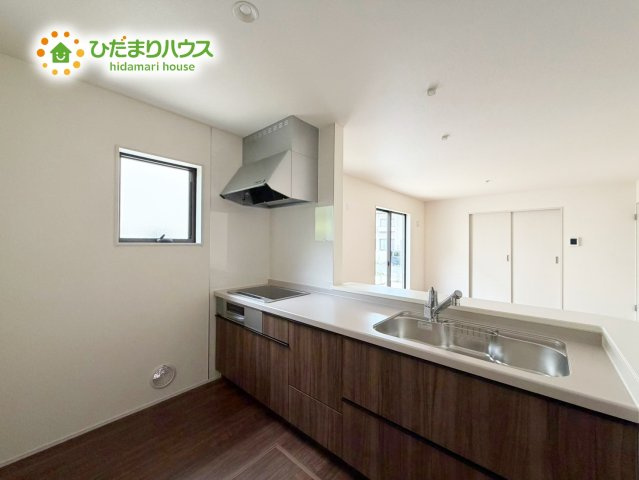 いわき市常磐下船尾１期　新築戸建　2号棟のキッチン|LDKと一体の空間を演出してくれる、オープンキッチン!(^^)!