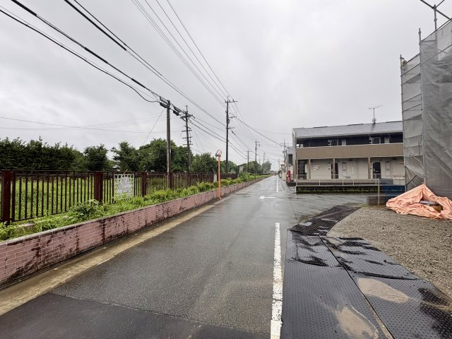 久留米市高良内町の新築一戸建の前面道路含む現地写真
