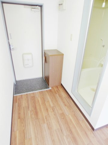 アルティメイトbuildg.海田町の玄関