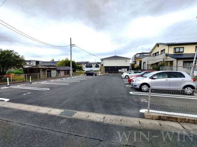 Jiro東幸の駐車場