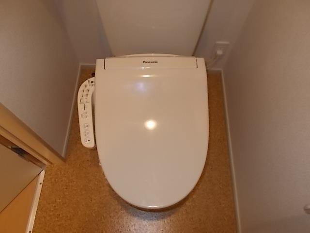 サニーヴィラのトイレ|シンプルで使いやすいトイレです