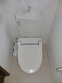 ドミール芦屋 戸建てのトイレ|シンプルで使いやすいトイレです