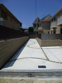 ドミール芦屋 戸建ての駐車場|駐車場です