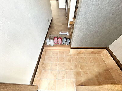 【玄関】 | 西宮市　樋ノ口町２丁目　中古テラス