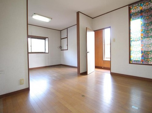 伏見区深草大亀谷東安信町の子供部屋