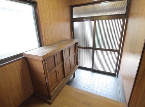 伏見区深草大亀谷東安信町の玄関