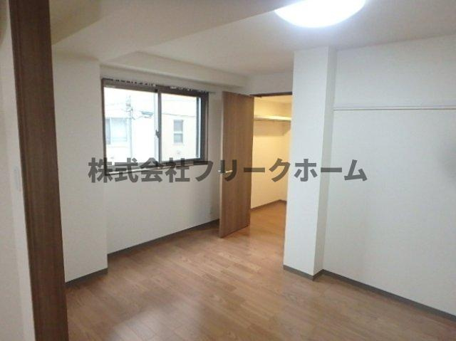 三鷹市上連雀６丁目の賃貸マンションの寝室