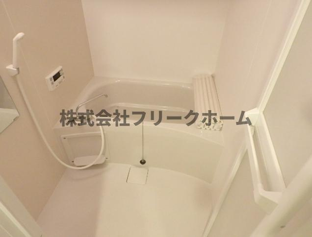 三鷹市上連雀６丁目の賃貸マンションの浴室
