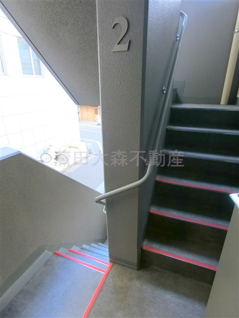 クレイシアIDZ(アイズ)蒲田のその他共用部分|階段