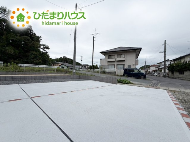 いわき市常磐下船尾１期　新築戸建　3号棟の駐車場|マイホームなら駐車場代がかかりません。しかも、自宅の駐車場で洗車ができます！今までコイン洗車に行っていた手間も省けて、節約にもつながります(^^♪