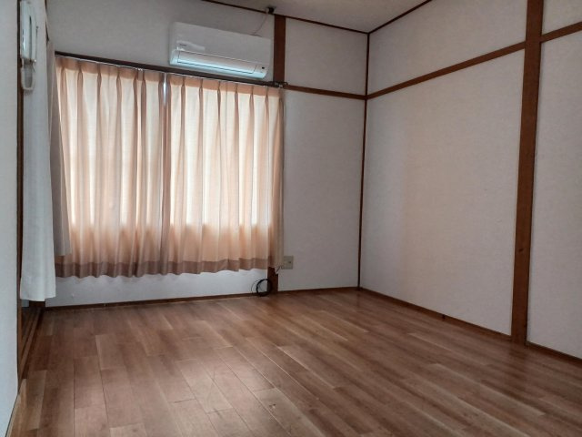 【洋室】 | 枚方市黄金野2丁目　戸建 | 1階洋室になります。