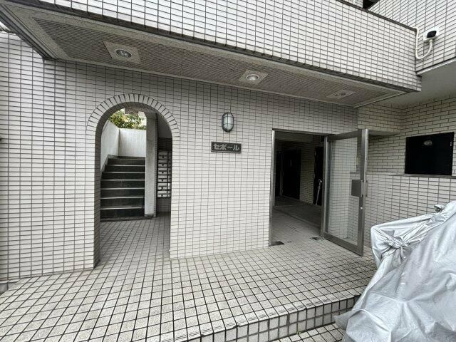 セボールのエントランス