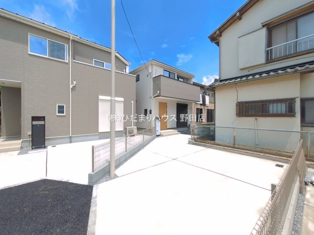 野田市柳沢新田01期　新築戸建　1号棟の駐車場|2026年6月中旬完成予定です(^^)/お気軽にお問い合わせください。