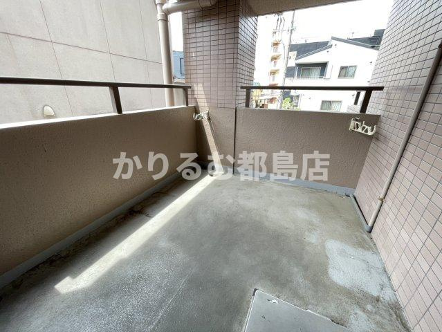 楠青山ビル別館のバルコニー