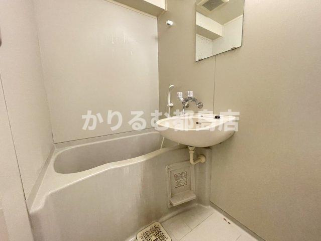楠青山ビル別館の浴室