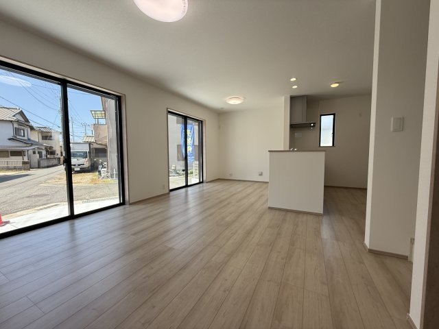明石市二見町西二見新築戸建A号棟の居間・リビング