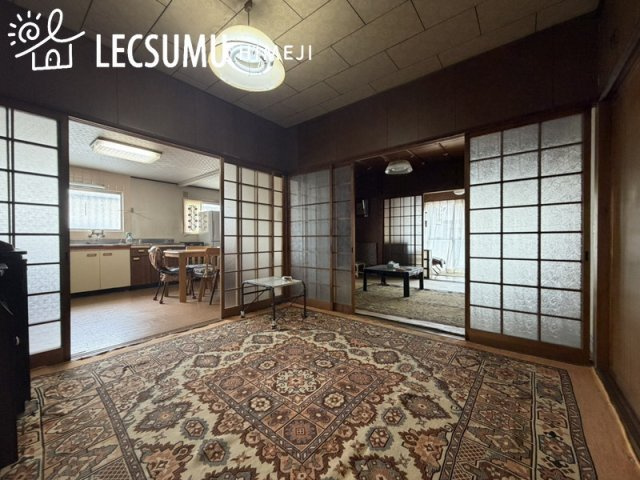 姫路市飾磨区妻鹿/中古戸建の居間・リビング