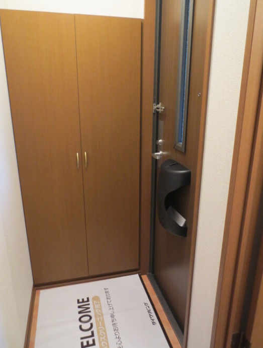 ウィルモア蓮　B棟 の玄関