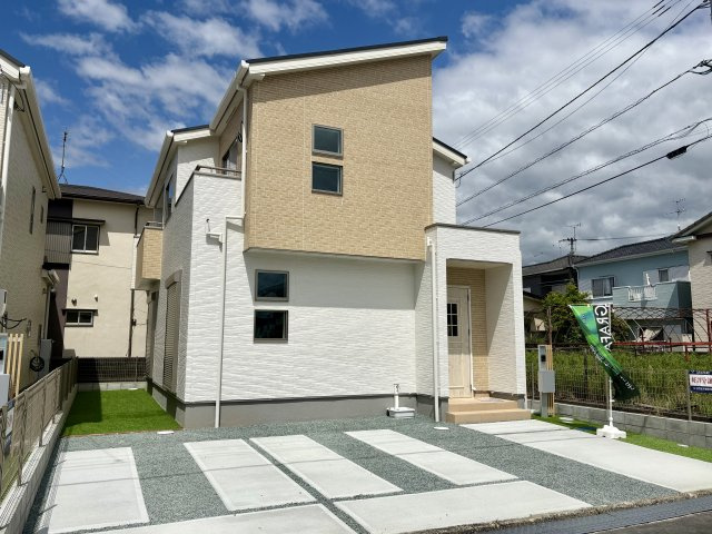「和室＆書斎あり！」高知市介良乙10期3棟 1号棟の外観