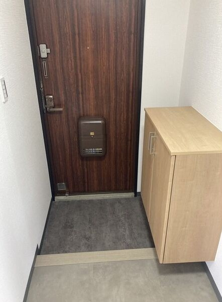 ファミール豊明の玄関